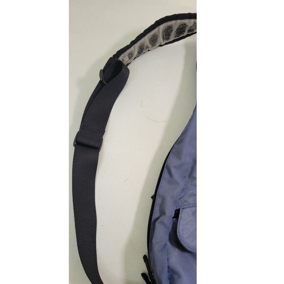 LL Bean Sling Bag Cossbody Pack Ameribag Blue Nylon Classic Carry All 19"x11"x7" - Picture 6 of 8